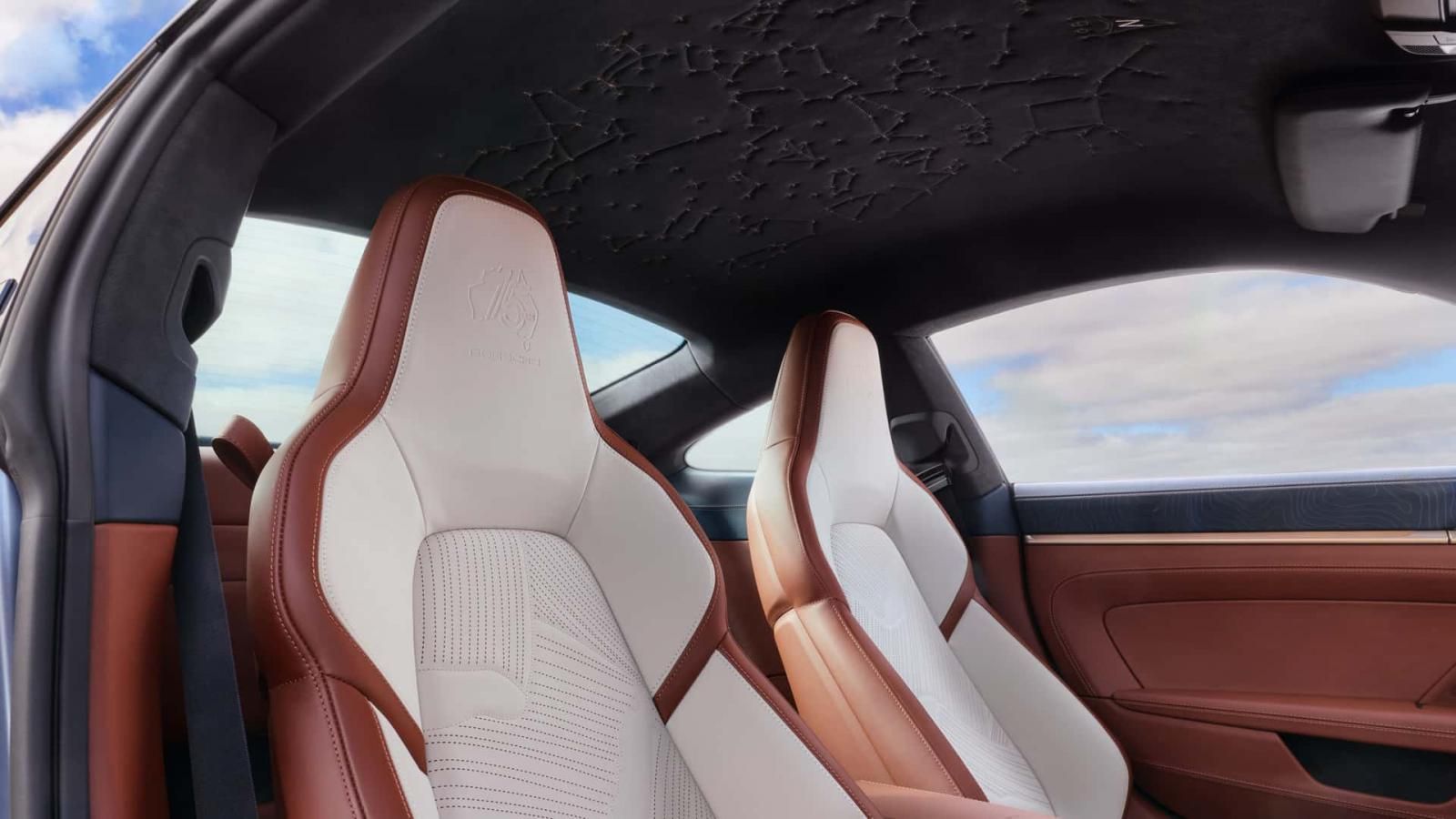 Η Porsche 911 Turbo S Land Down Under τιμά μια ολόκληρη ήπειρο 